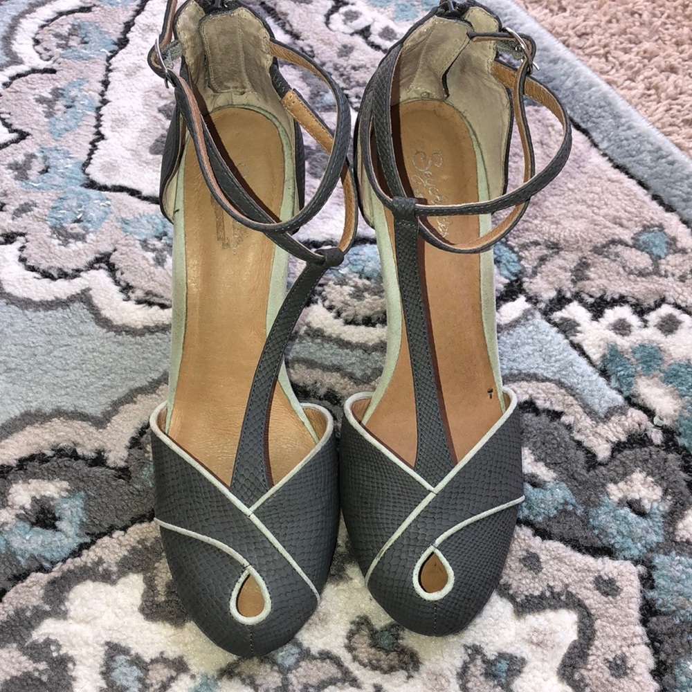 Seychelles Wedges